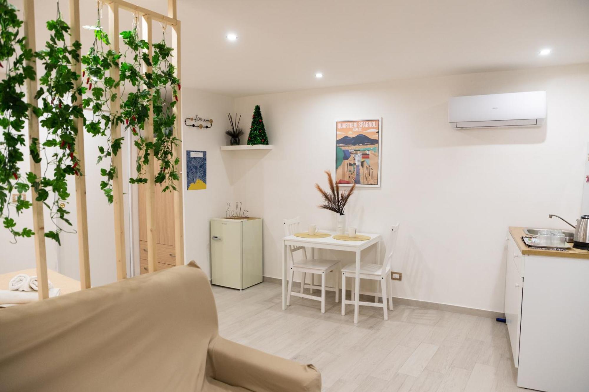 Il Basso Mini Apartment Neapel Exterior foto